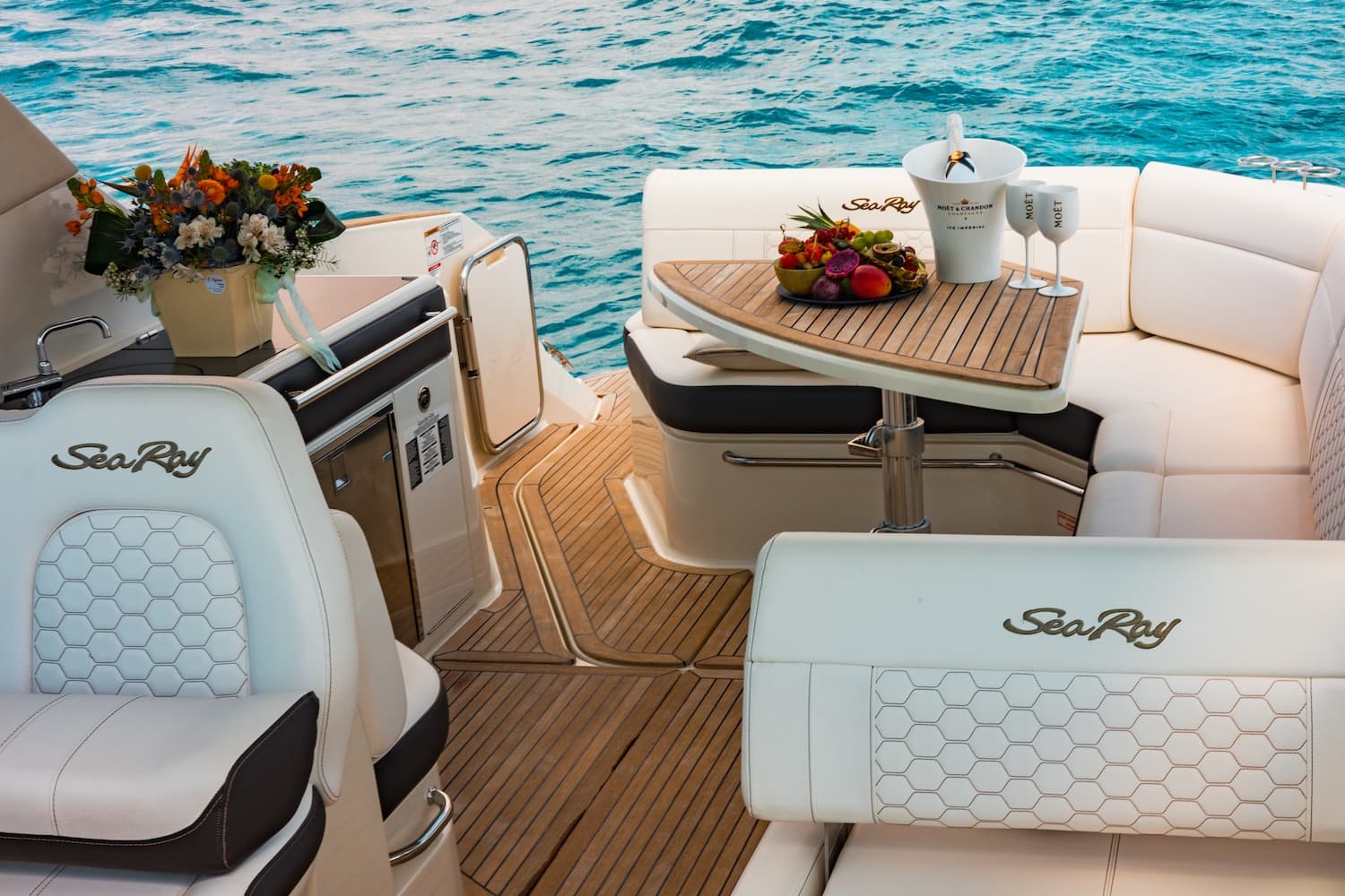 Sea Ray 320 'Imagine' 3