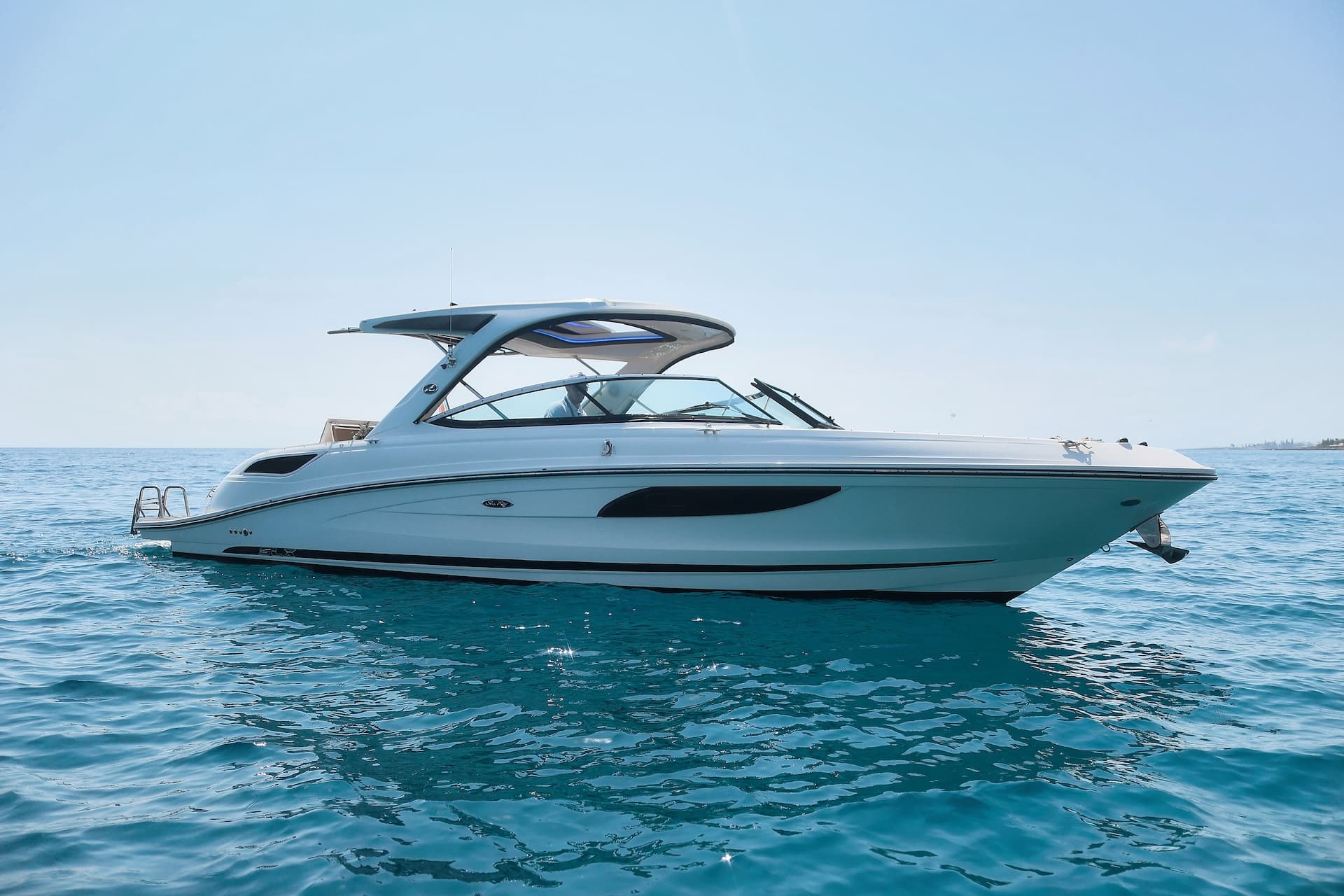 Sea Ray SLX 350