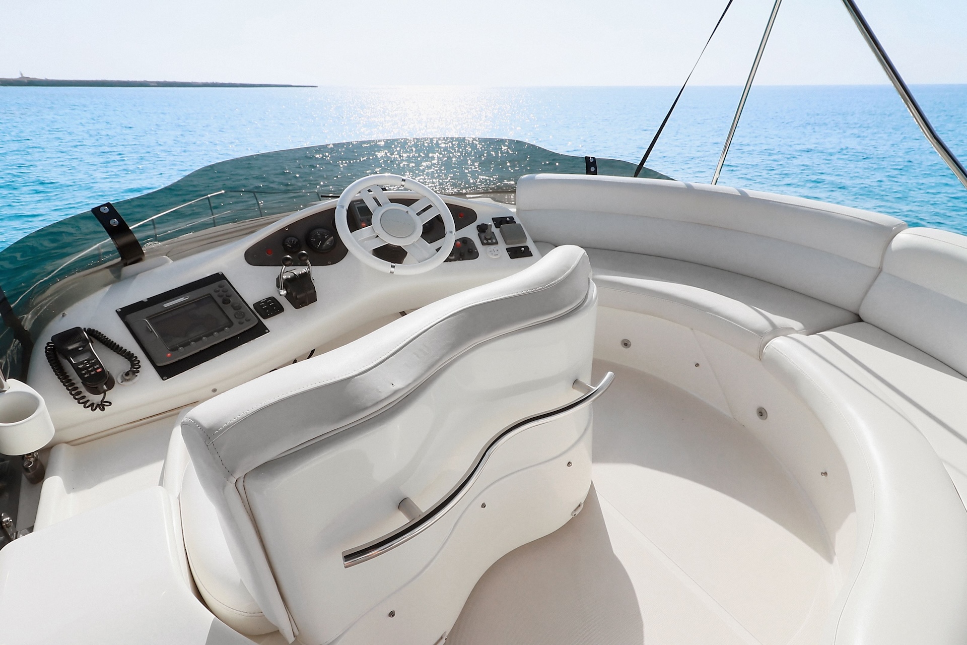 Azimut 42 'Time Out' photo 9
