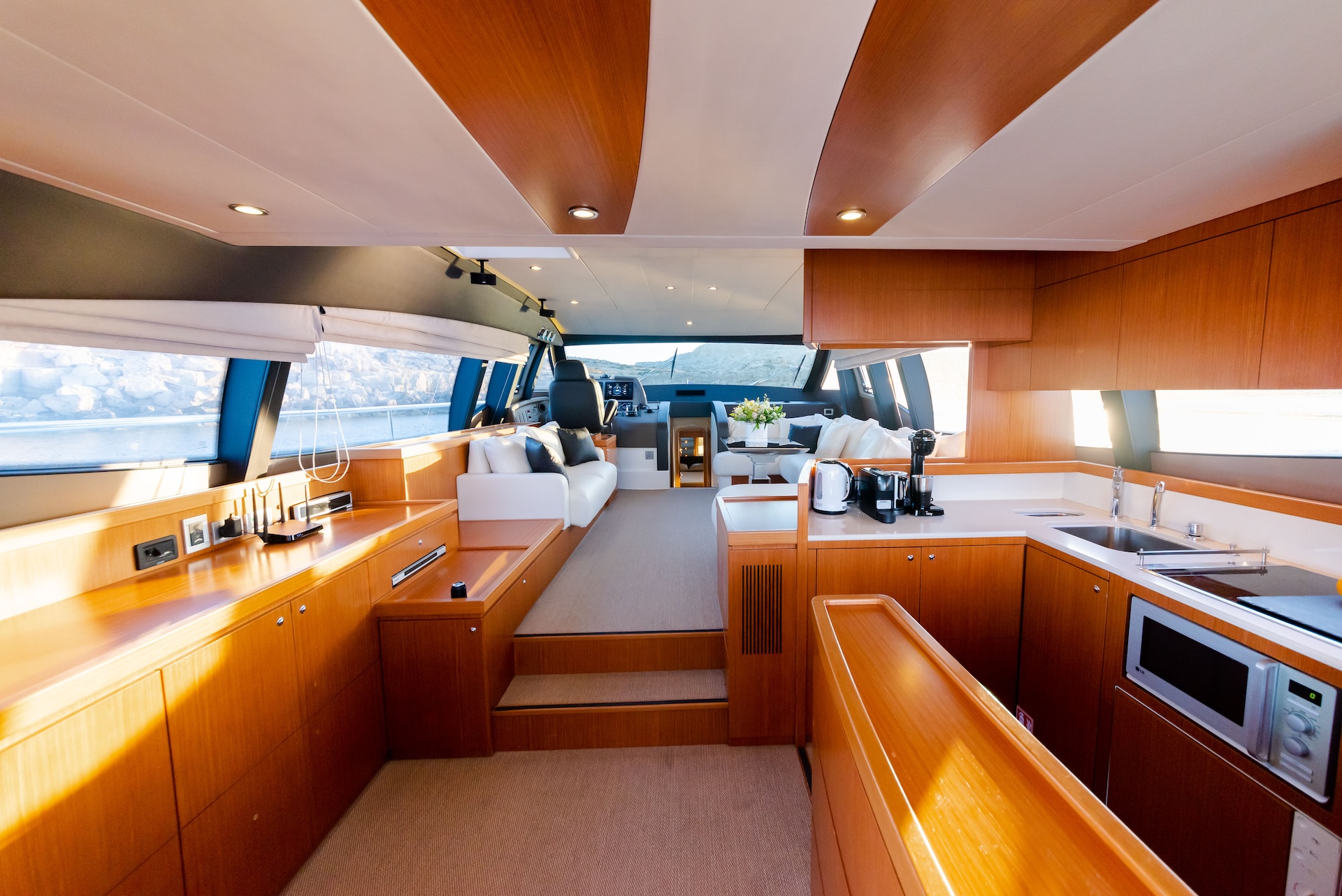 Ferretti 592 'Chill Out' photo 14