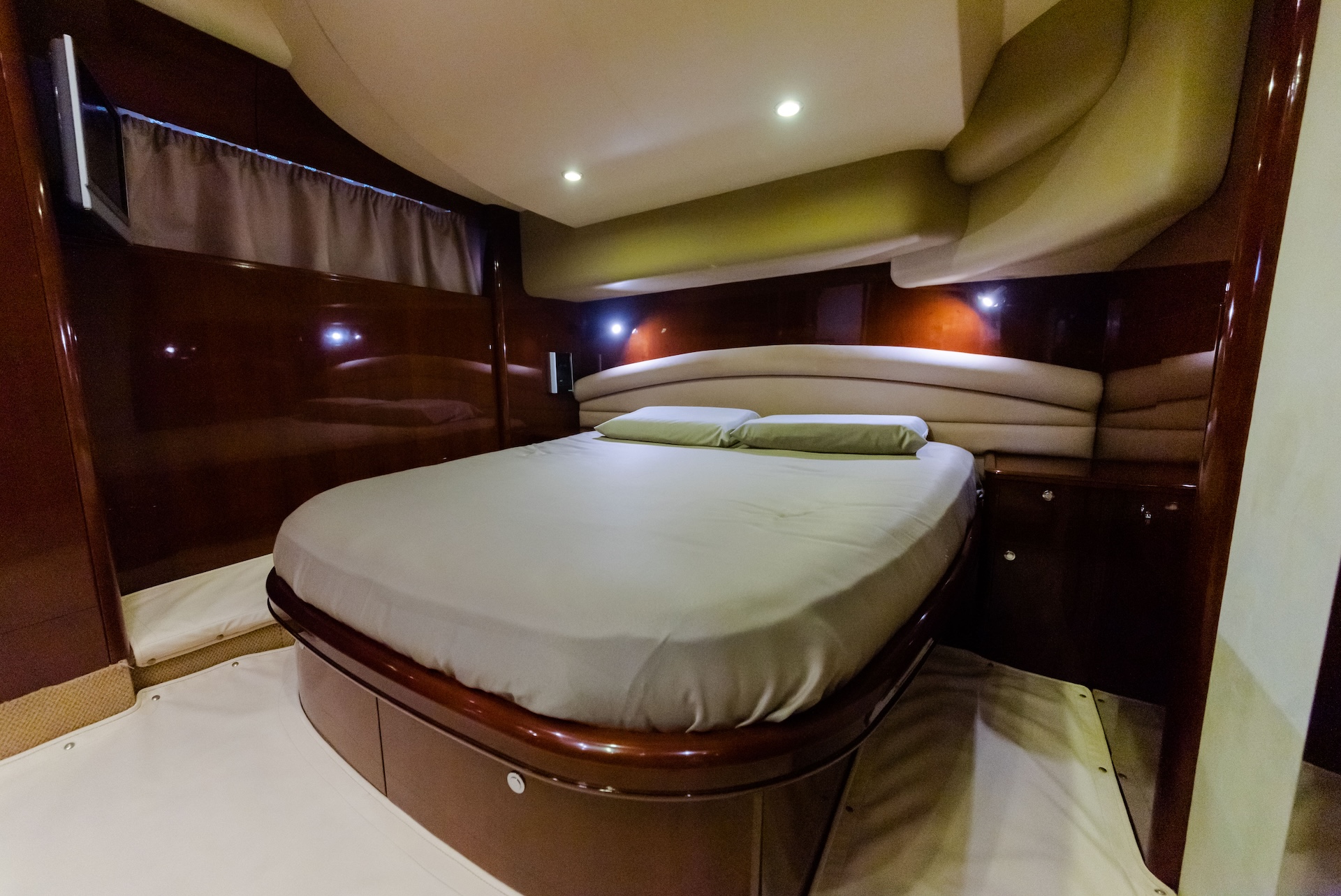 Princess 61 'Mona' photo 5