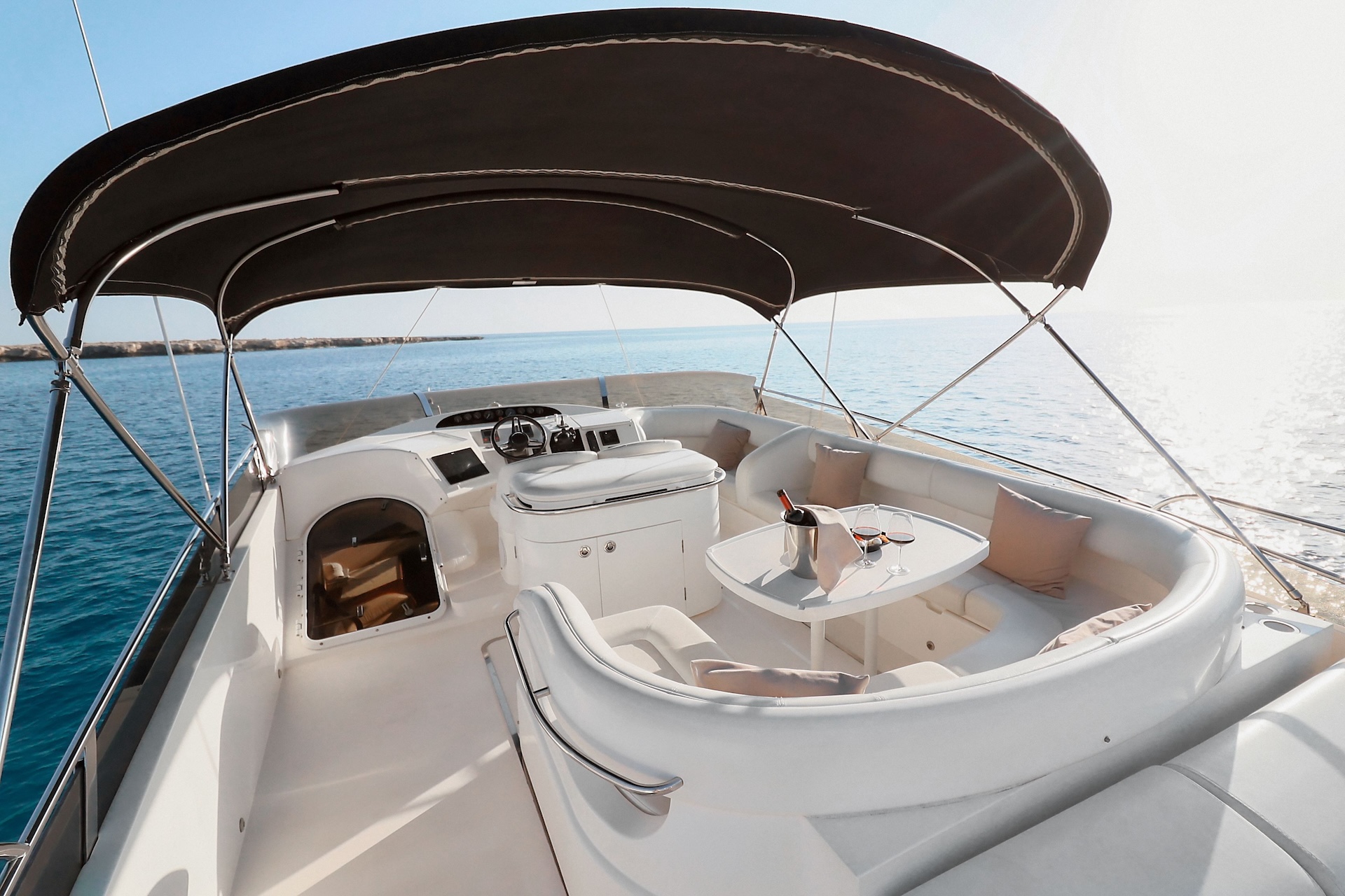 Princess 61 'Mona' photo 11