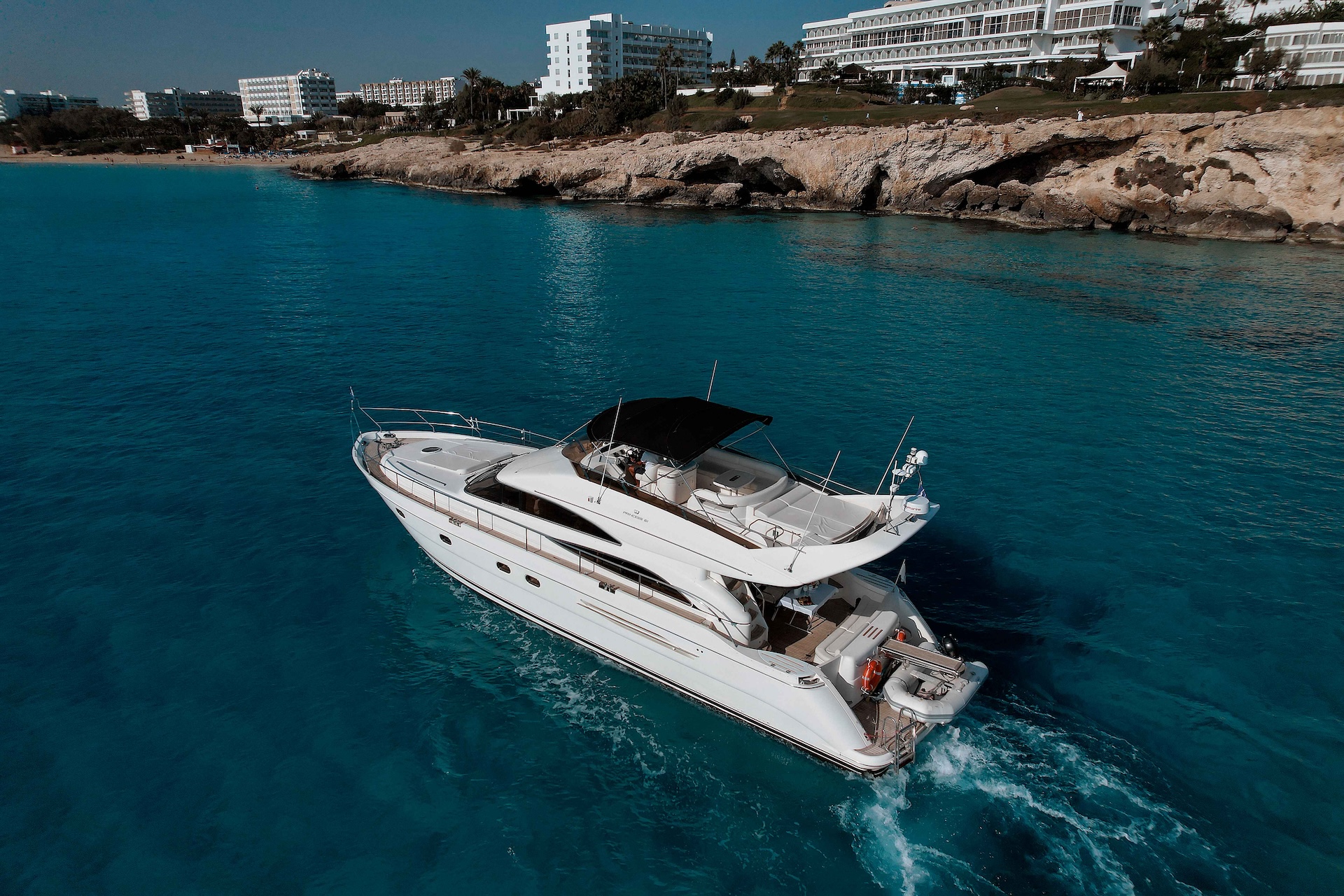 Princess 61 'Mona' photo 21