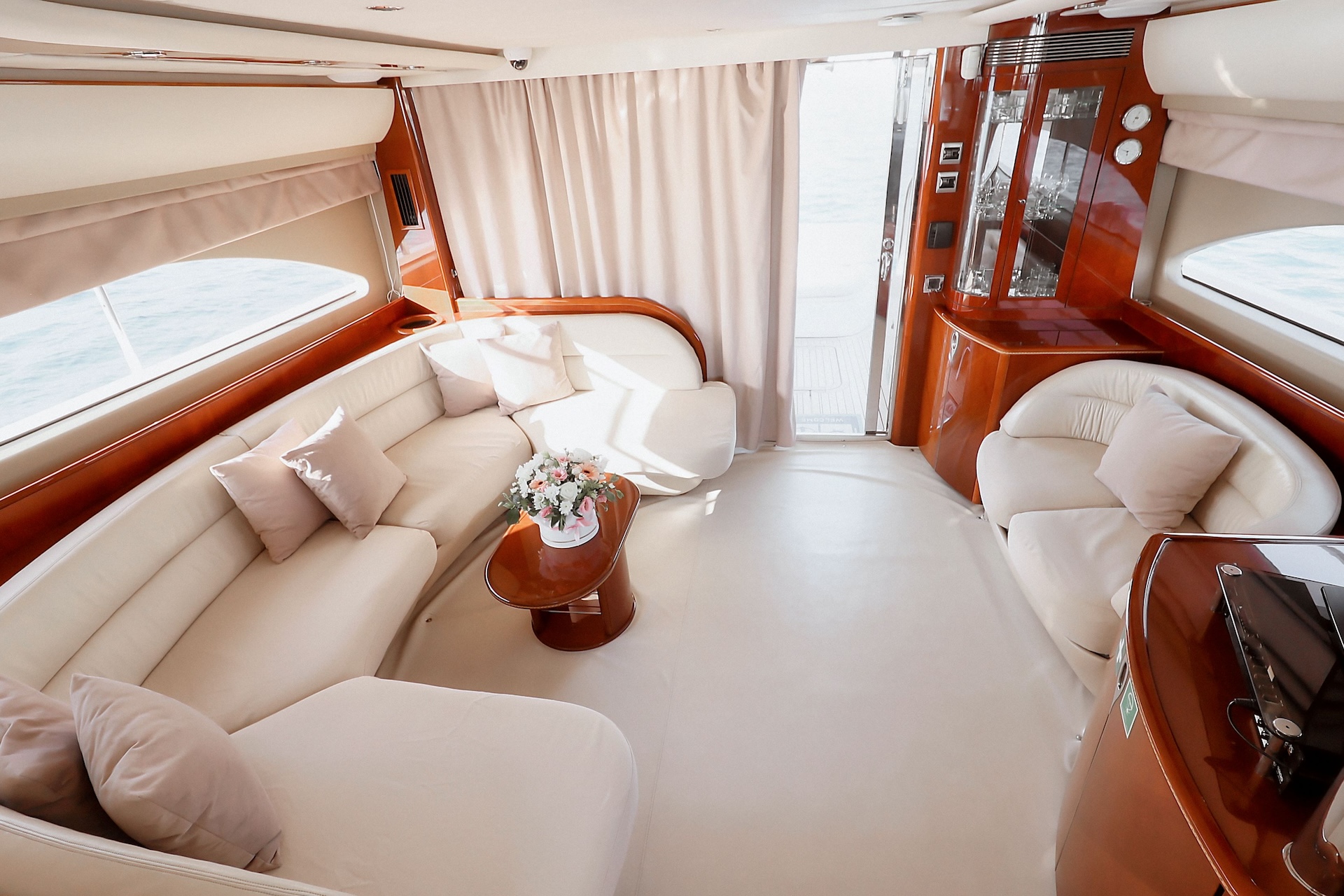 Princess 61 'Mona' photo 23