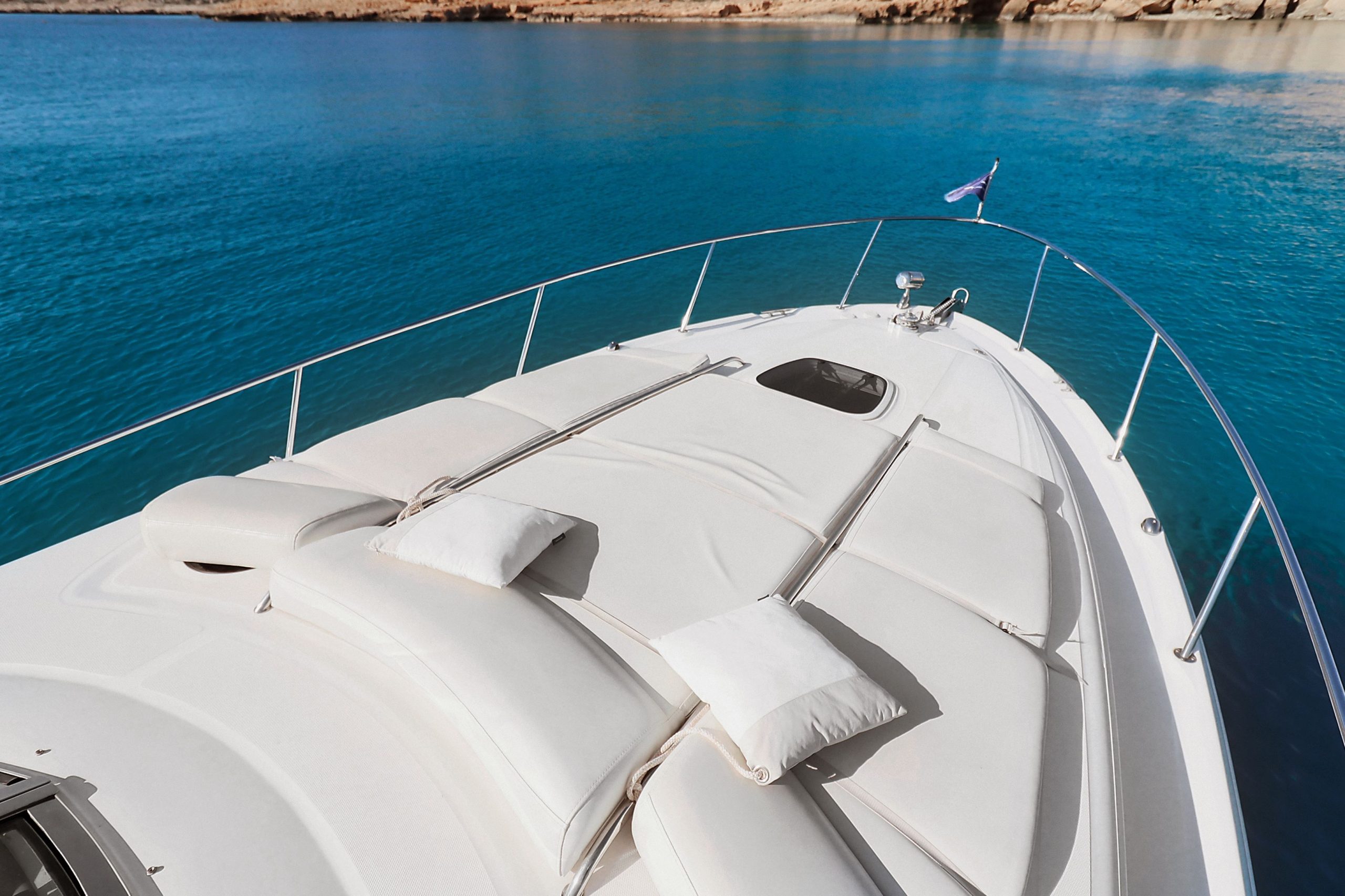 Sea Ray 375 photo 5